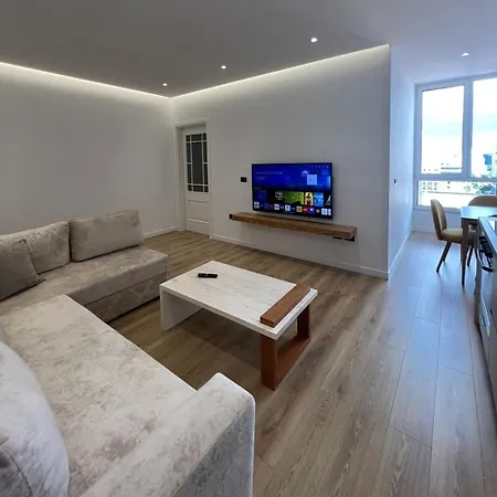Miri Apartment *